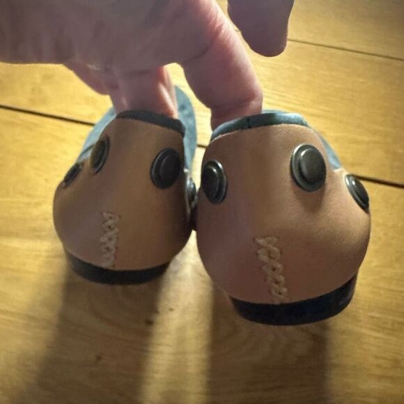 B Makowsky Remi Blue gray Brown Accent Studded Leather Ballet Flats 9.5 - Picture 4 of 9